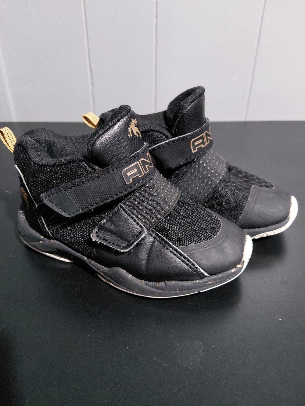 AND1 Kids Black and Gold Velcro Athletic Shoes Sz 10